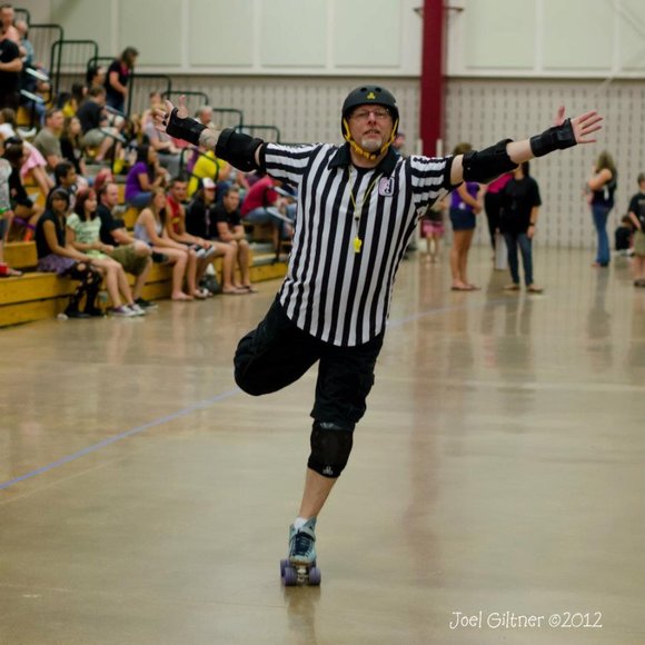 Meet your Poshers- Bard & Cat - Picture 5 of 10